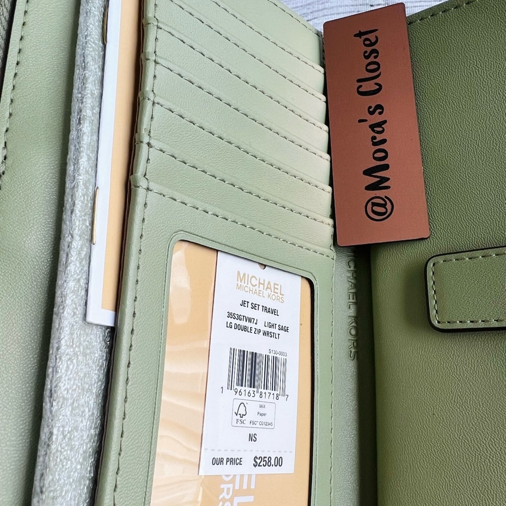 Michael Kors Double Zip Wallet-Wristlet - Picture 3 of 9